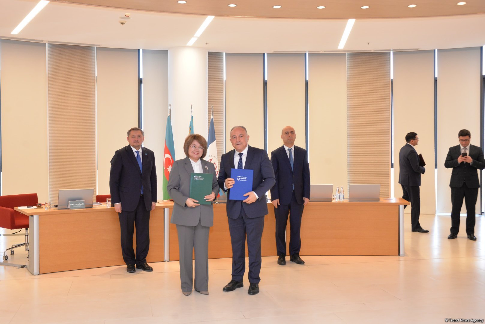 Azərbaycan və Qazaxıstan universitetləri arasında əməkdaşlıq barədə sənədlər imzalanıb (FOTO)