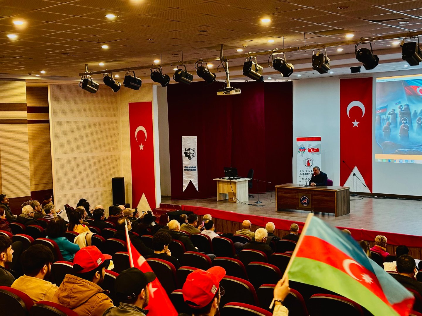 Türkiyədə beynəlxalq ictimaiyyəti Xocalı soyqırımını tanımağa çağırıblar (FOTO)