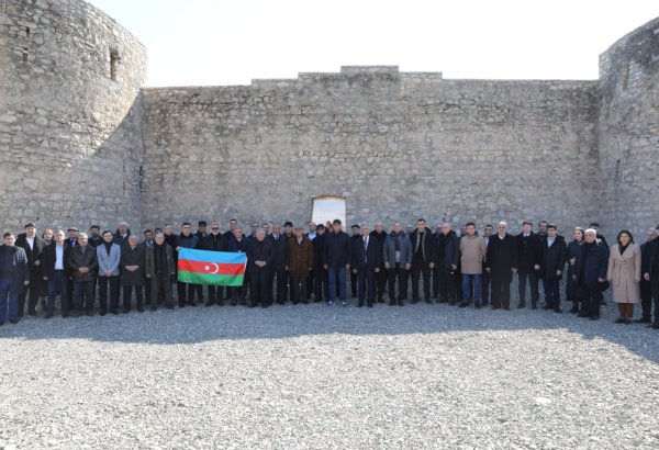 Siyasi proseslərdə iştirak edən tərəflər arasında sağlam siyasi dialoq ənənələri daha da dərinləşdirilir (FOTO)