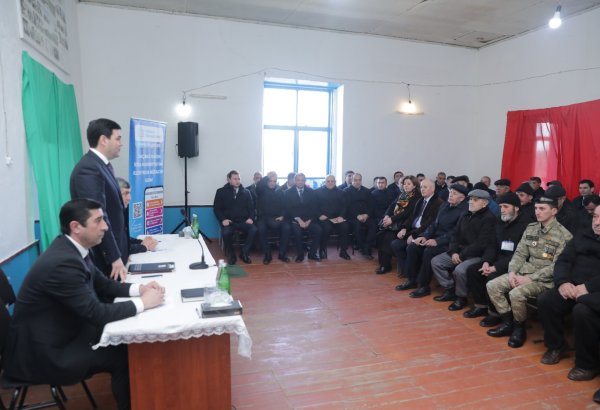 Xaçmazın Xanoba kəndində səyyar qəbul keçirilib (FOTO)