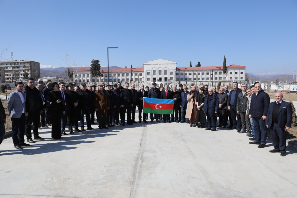 Siyasi proseslərdə iştirak edən tərəflər arasında sağlam siyasi dialoq ənənələri daha da dərinləşdirilir (FOTO)