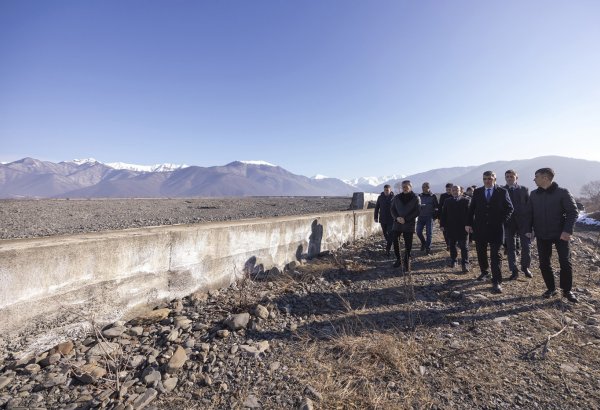 “AzerGold” və Dövlət Mineral Xammal Ehtiyatlarından İstifadə Agentliyinin rəhbərliyi qeyri-filiz yataqlarına baxış keçirib (FOTO)
