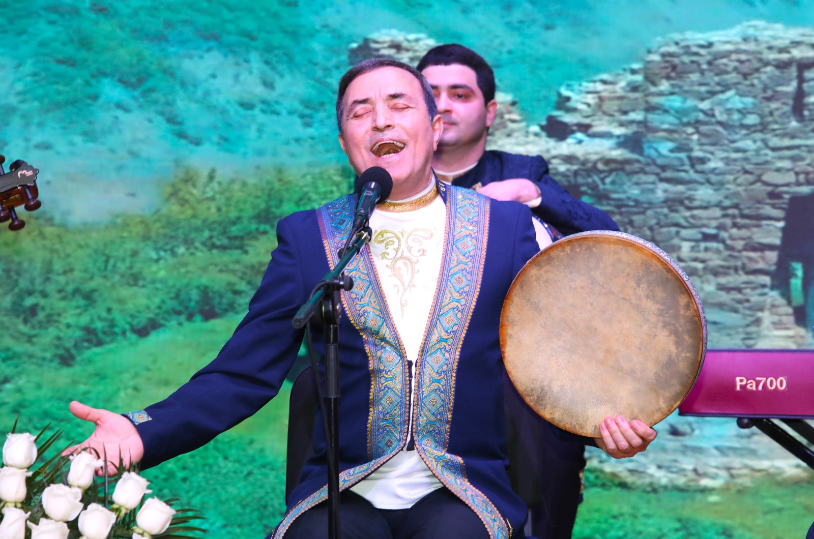 AHİK tərəfindən Beynəlxalq Qadınlar Günü münasibətilə "Muğamın sehrli dünyası" konsert proqramı təşkil olunub (FOTO)