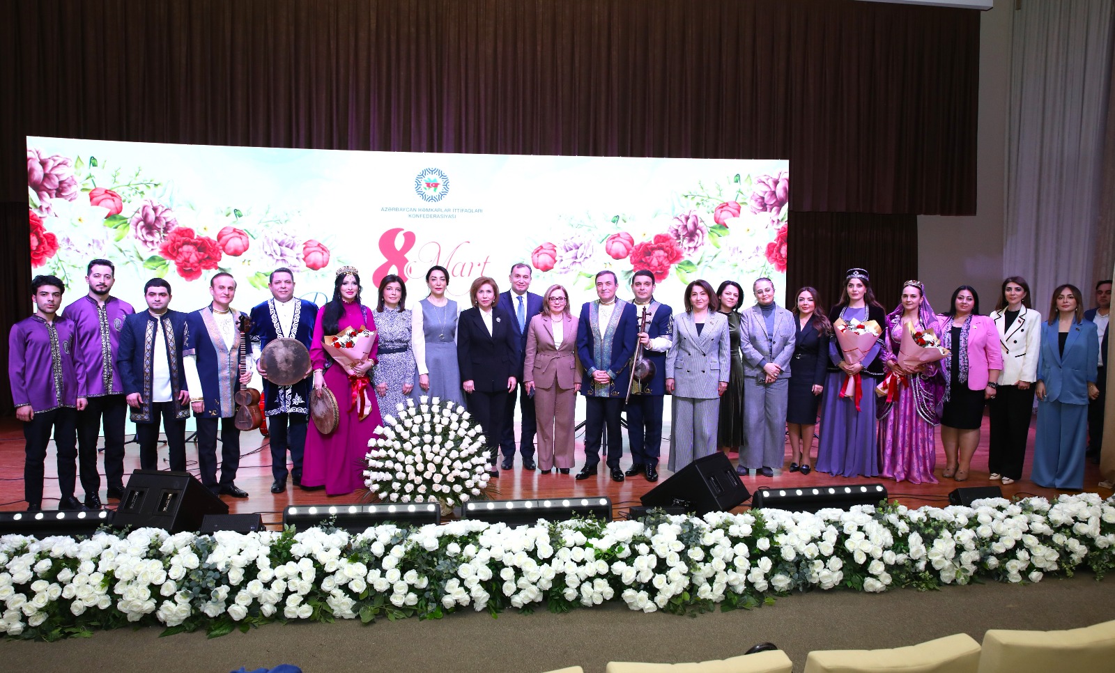 AHİK tərəfindən Beynəlxalq Qadınlar Günü münasibətilə "Muğamın sehrli dünyası" konsert proqramı təşkil olunub (FOTO)