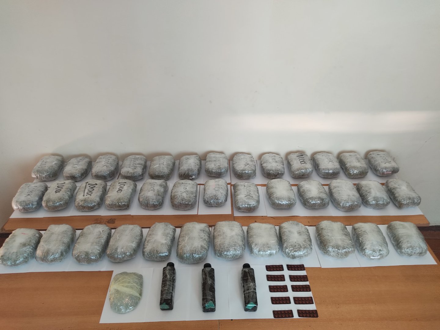 Külli miqdarda narkotik vasitənin ölkə ərazisinə keçirilməsinin qarşısı alınıb
