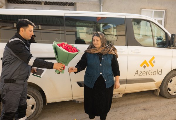 “AzerGold” QSC Beynəlxalq Qadınlar Günü münasibətilə şəhid analarını ziyarət edib (FOTO)