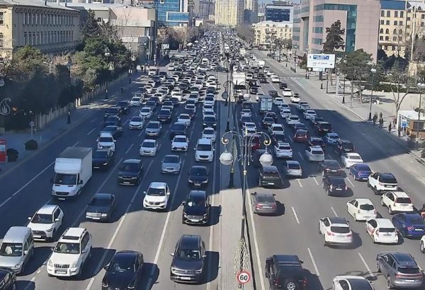 Paytaxtın bu yollarında tıxac var - SİYAHI (FOTO)