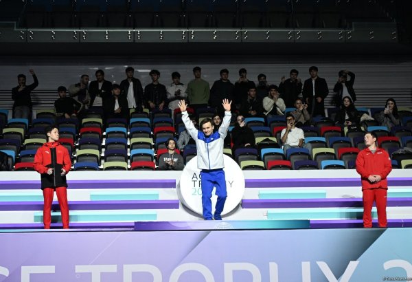 Azərbaycan gimnastı Dünya Kubokunda qızıl medal qazanıb (FOTO)
