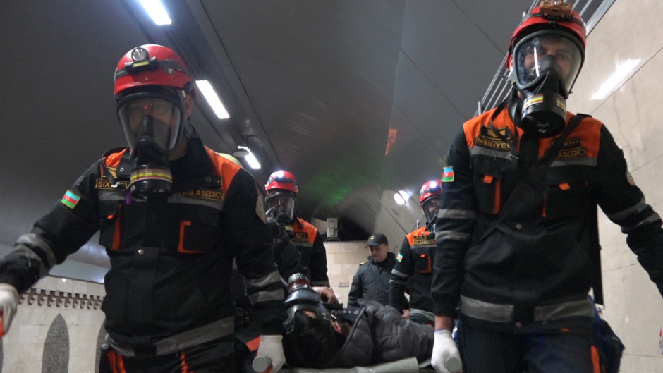 Fövqəladə Hallar Nazirliyi tərəfindən metroda təlim keçirilib (FOTO/VİDEO)