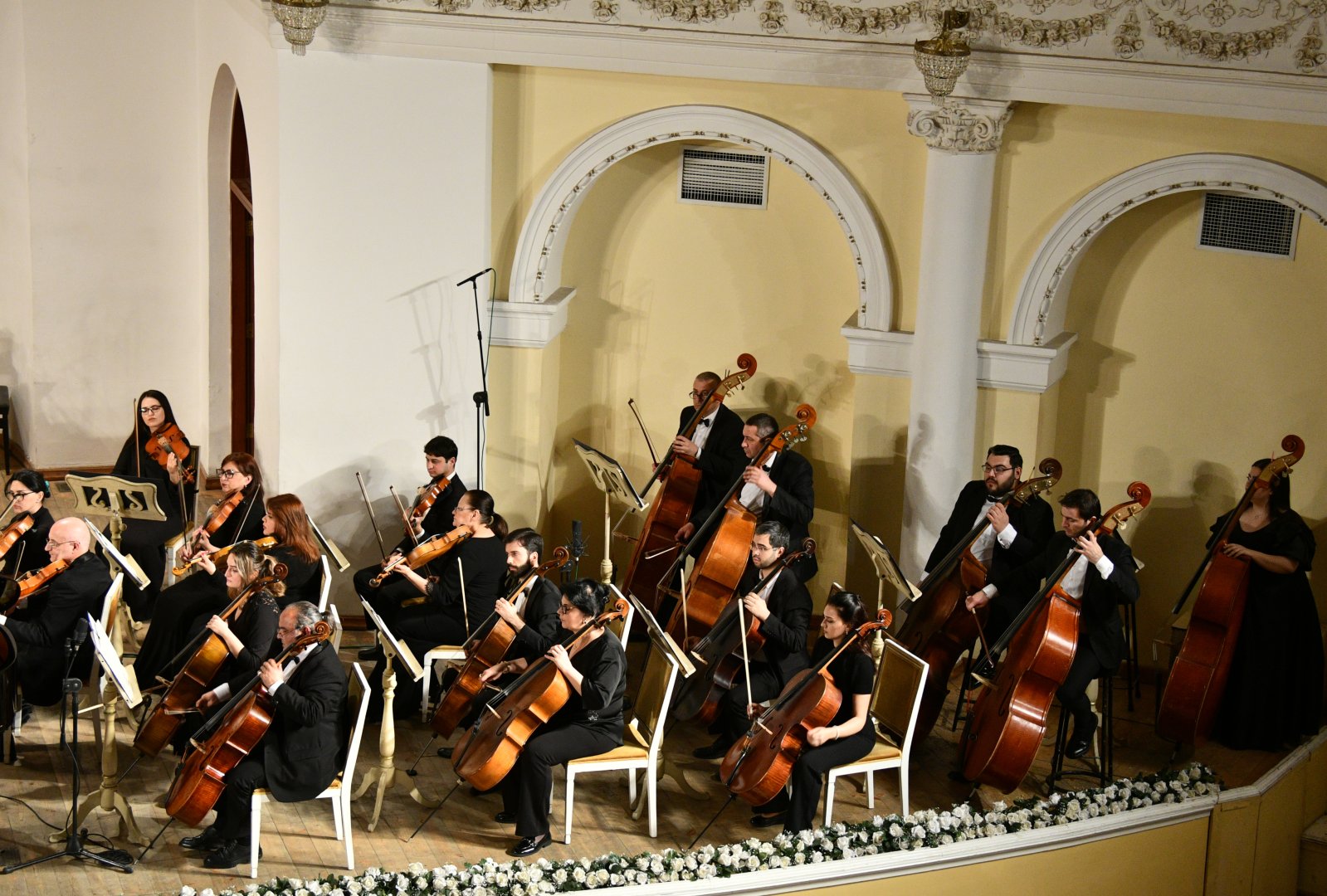 Nərgiz Əliyarova Beynəlxalq Qadınlar Gününə konsert həsr etdi (FOTO)