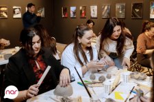 “Nar” 8 Martı xanım jurnalistlərlə birgə qeyd edib (FOTO)