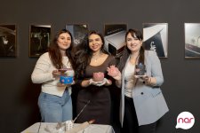 “Nar” 8 Martı xanım jurnalistlərlə birgə qeyd edib (FOTO)
