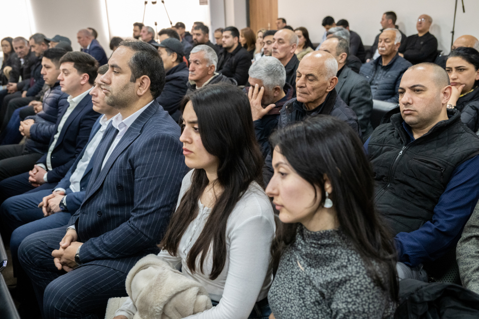 Azərbaycan xalqına qarşı çoxsaylı cinayətlərin törədilməsində təqsirləndirilən şəxslərin növbəti məhkəməsi keçirilib (FOTO)