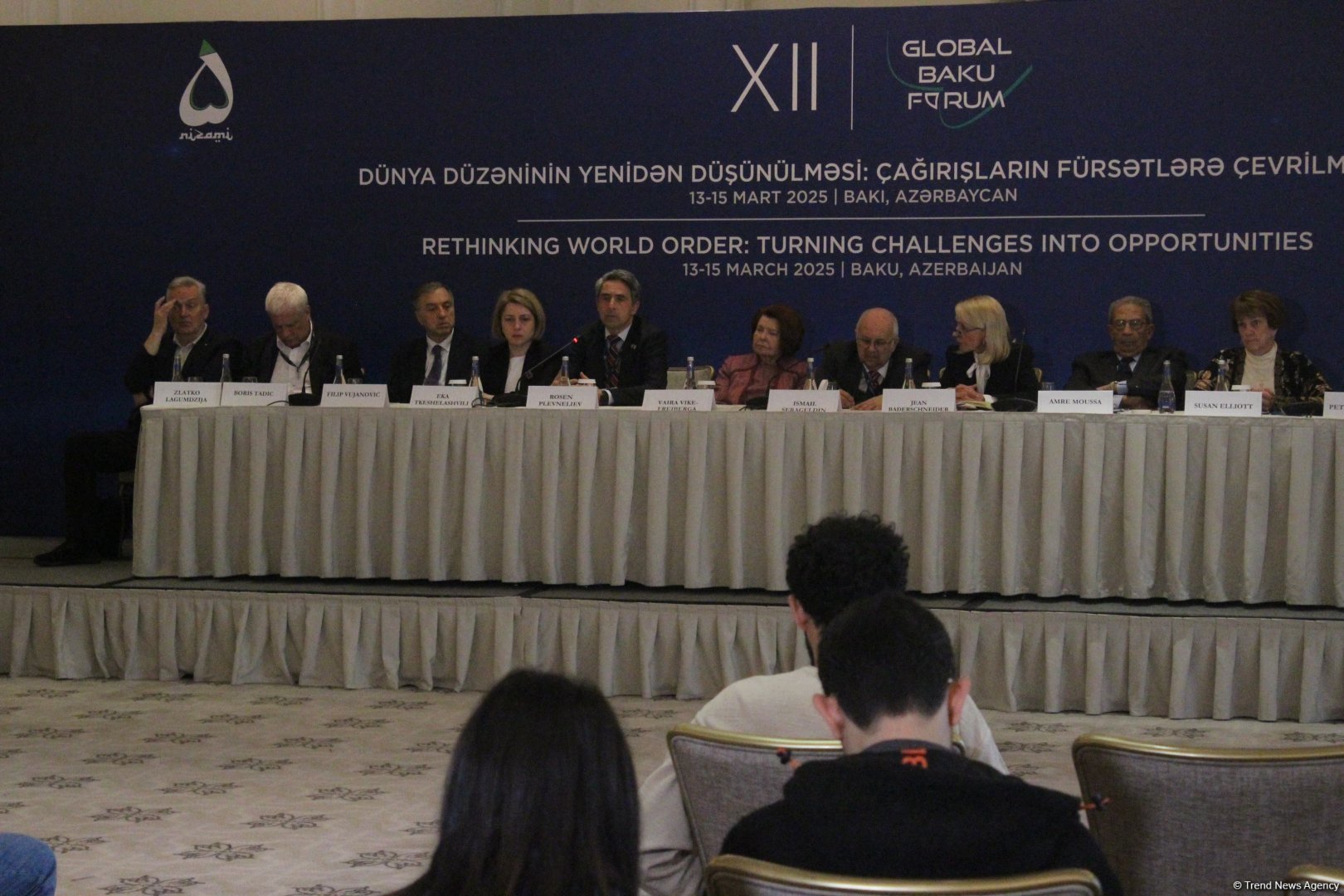 Bakıda XII Qlobal Bakı Forumuna həsr olunmuş mətbuat konfransı keçirilib (FOTO)