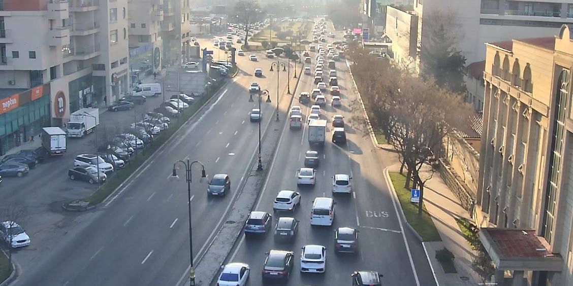 Paytaxtın bir sıra yollarında tıxac var - SİYAHI (FOTO)