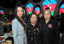 Leyla Əliyeva və Arzu Əliyeva şəhid anaları ilə iftar məclisində iştirak ediblər (FOTO)