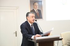 Səhiyyə Nazirliyində Azərbaycanda sağlamlıq turizminin davamlı inkişafının təmin edilməsi məqsədilə yaradılan İşçi qrupunun növbəti iclası keçirilib (FOTO)