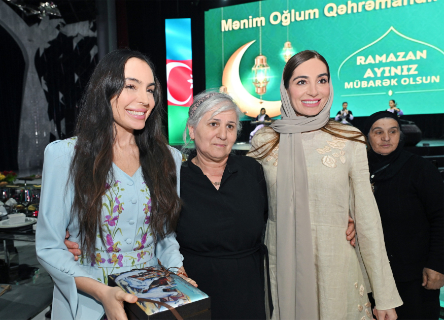 Leyla Əliyeva və Arzu Əliyeva şəhid anaları ilə iftar məclisində iştirak ediblər (FOTO)