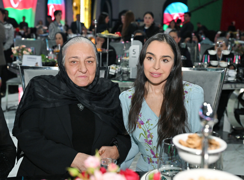 Leyla Əliyeva və Arzu Əliyeva şəhid anaları ilə iftar məclisində iştirak ediblər (FOTO)