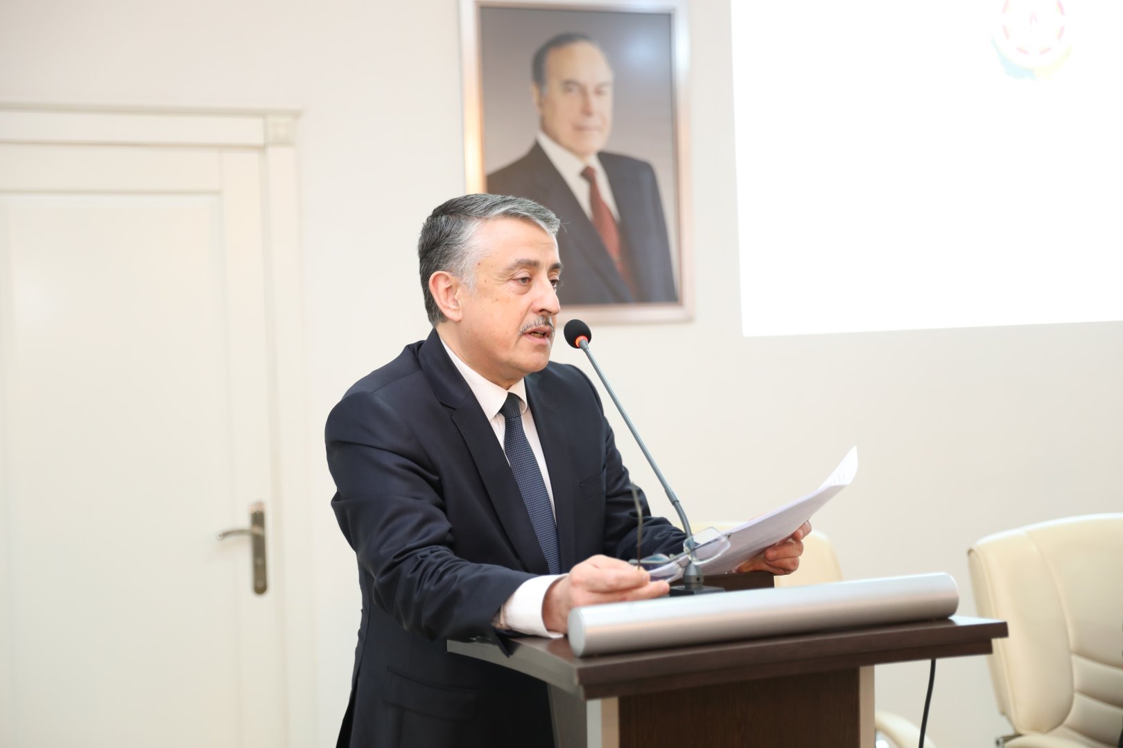 Səhiyyə Nazirliyində Azərbaycanda sağlamlıq turizminin davamlı inkişafının təmin edilməsi məqsədilə yaradılan İşçi qrupunun növbəti iclası keçirilib (FOTO)