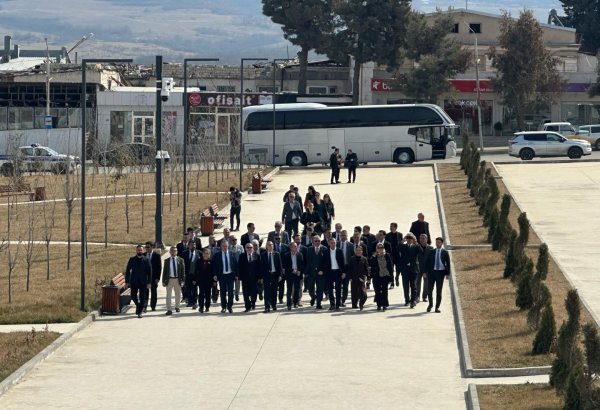 Türkman QHT-lərindən ibarət nümayəndə heyətinin işğaldan azad edilmiş bölgələrə səfəri başlayıb (FOTO)