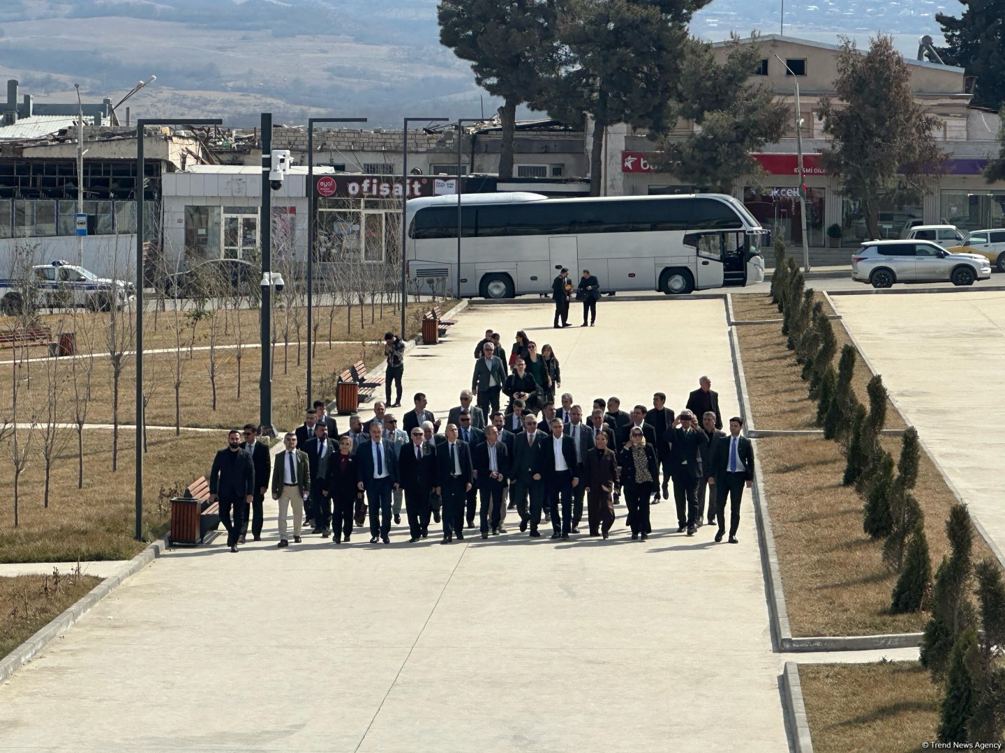 Türkman QHT-lərindən ibarət nümayəndə heyətinin işğaldan azad edilmiş bölgələrə səfəri başlayıb (FOTO)