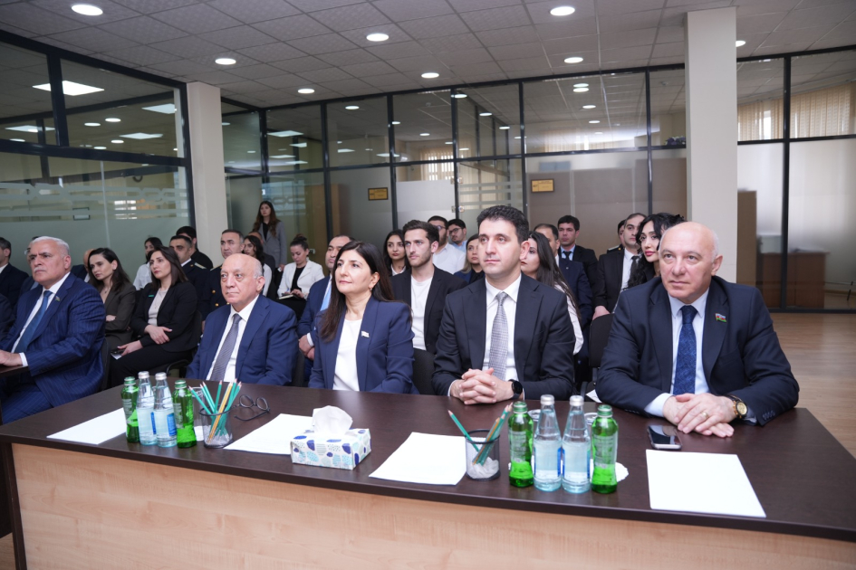 Milli Məclisin deputatları Ədliyyə Nazirliyinin Probasiya xidmətində olublar (FOTO)