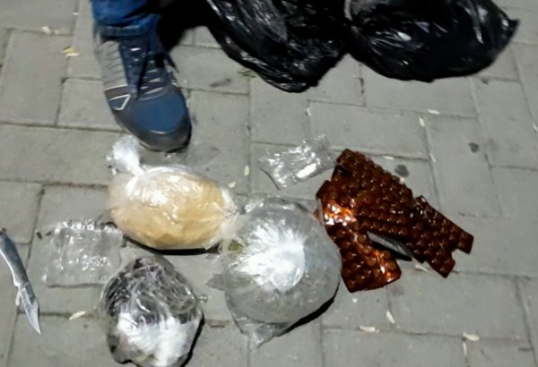 Bakıda narkoşəbəkə üzvü həbs edib (FOTO/VİDEO)
