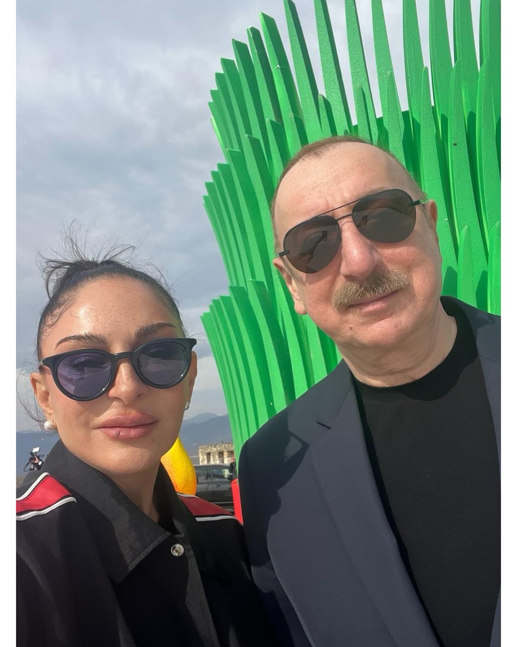 Birinci vitse-prezident Mehriban Əliyeva Prezident İlham Əliyevlə Ağdərə rayonuna səfərdən görüntülər paylaşıb (FOTO/VİDEO)