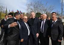 Prezident İlham Əliyev və Birinci xanım Mehriban Əliyeva Ağdərənin Həsənriz kəndində sakinlərlə birlikdə Novruz tonqalını alovlandırıblar (FOTO/VİDEO) (YENİLƏNİB)