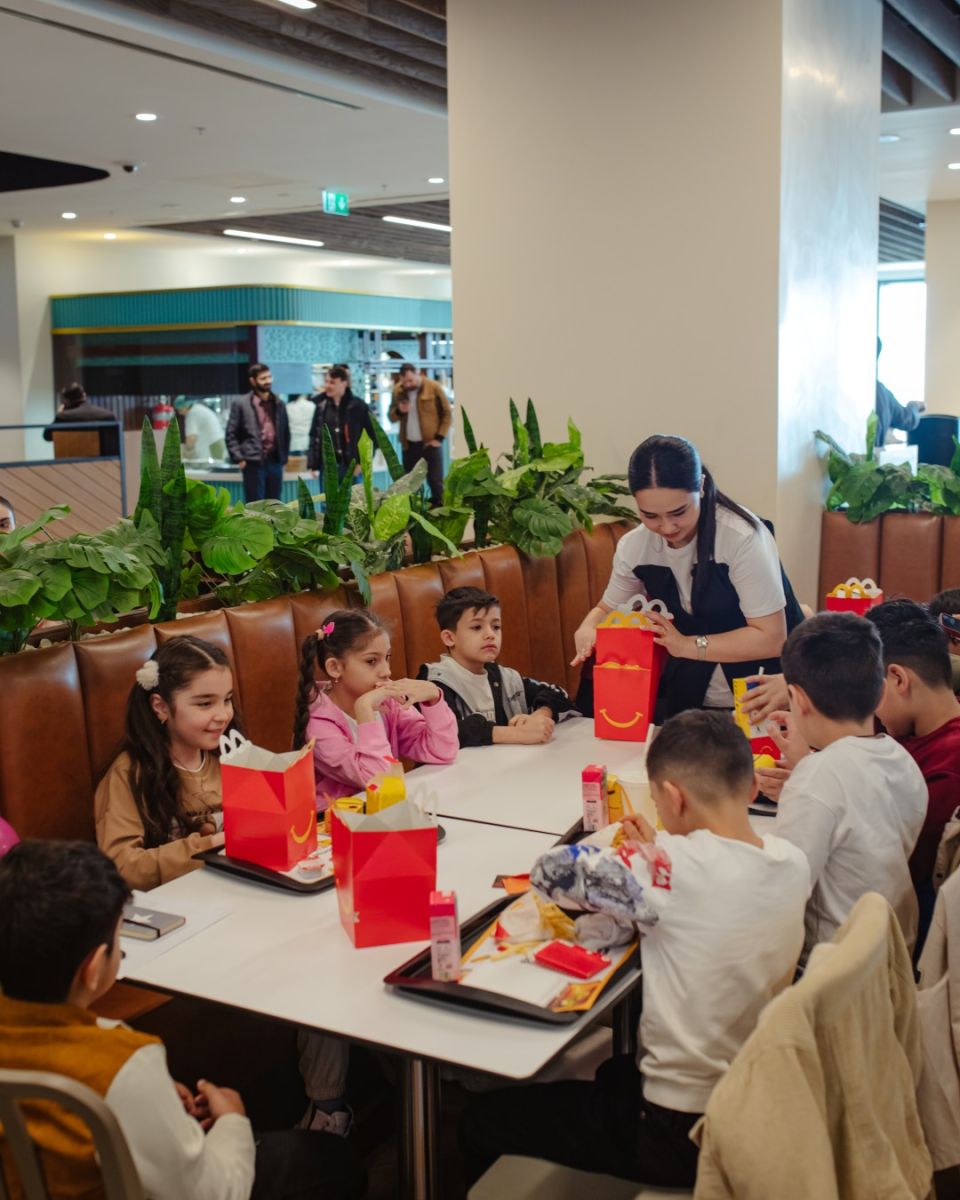 “McDonald’s Azərbaycan” və DSMF şəhid və qazi övladları üçün Novruz bayramı tədbiri təşkil etdi (FOTO)