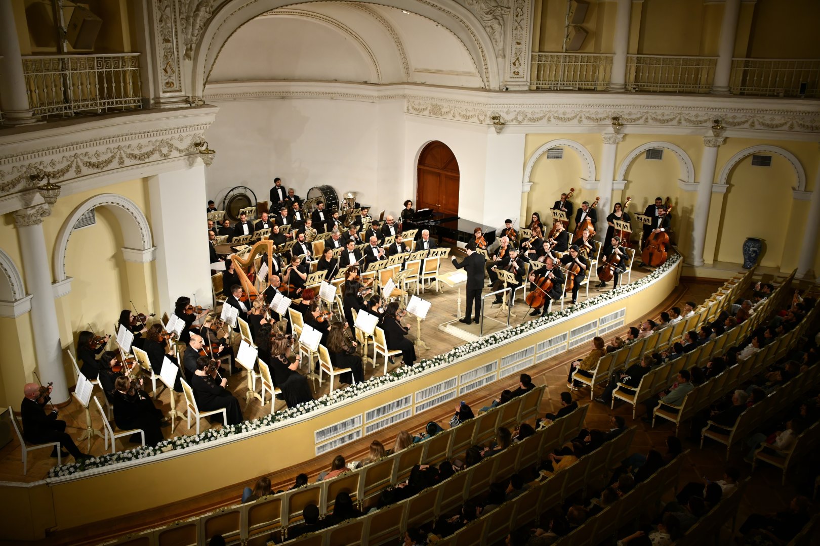 Dövlət Simfonik Orkestrinin Novruz bayramına həsr olunmuş konserti olub (FOTO)