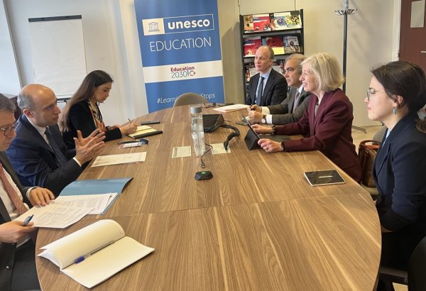 Təhsil naziri UNESCO nümayəndəsi ilə təhsil sahəsində əməkdaşlığı müzakirə edib