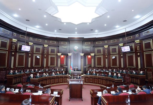 Ali Məhkəmə Plenumunun növbəti iclası keçirilib