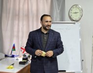 Bolnisidə həftəsonu məktəbi açılıb (FOTO)