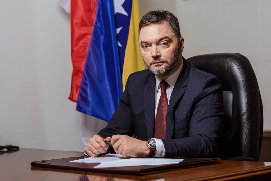 Bosniya və Herseqovinanın əsas prioriteti dekarbonizasiya proseslərini tətbiq etməklə enerji sabitliyini təmin etməkdir - Nazir