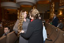 Bakı Media Mərkəzinin prezidenti Arzu Əliyeva Nizami Kino Mərkəzində “Tağıyev: Çar” bədii filminin təqdimat mərasimində iştirak edib (FOTO)