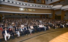 Bakı Media Mərkəzinin prezidenti Arzu Əliyeva Nizami Kino Mərkəzində “Tağıyev: Çar” bədii filminin təqdimat mərasimində iştirak edib (FOTO)