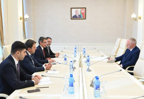 Azərbaycan və Böyük Britaniya arasında mövcud olan iqtisadi və ticarət tərəfdaşlıq müzakirə olunub (FOTO)