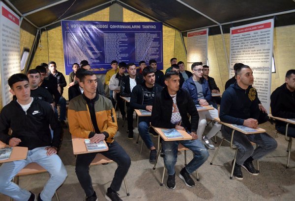 Hərbi vəzifəlilərlə növbəti təlim toplanışı başlayıb (FOTO)