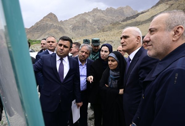 Azərbaycan və İran nümayəndə heyətləri Zəngilanda və Naxçıvanda yol və elektroenergetika sahəsində birgə layihələrə baxış keçiriblər (FOTO)