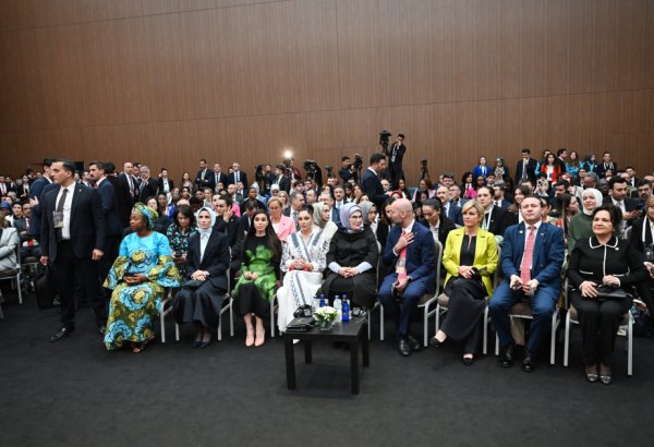 Birinci xanım Mehriban Əliyeva Antalya Diplomatiya Forumunun panel iclasında iştirak edib (FOTO/VİDEO)