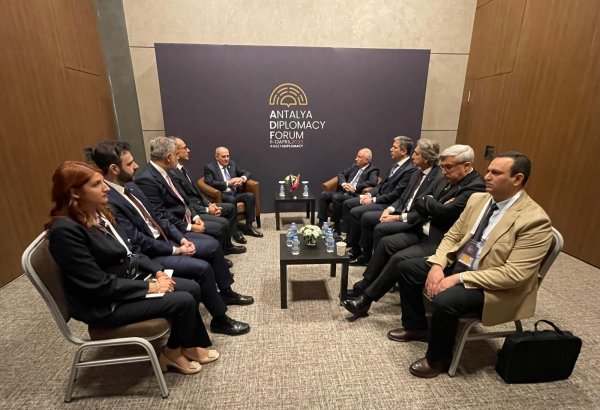 Yeni Azərbaycan Partiyasının nümayəndələri IV Antalya Diplomatiya Forumunda iştirak edirlər