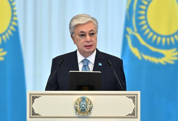 Qazaxıstan “Şimal-Cənub” marşrutu üzrə beynəlxalq nəqliyyat əlaqəliliyinin inkişaf etdirilməsində maraqlıdır - Tokayev