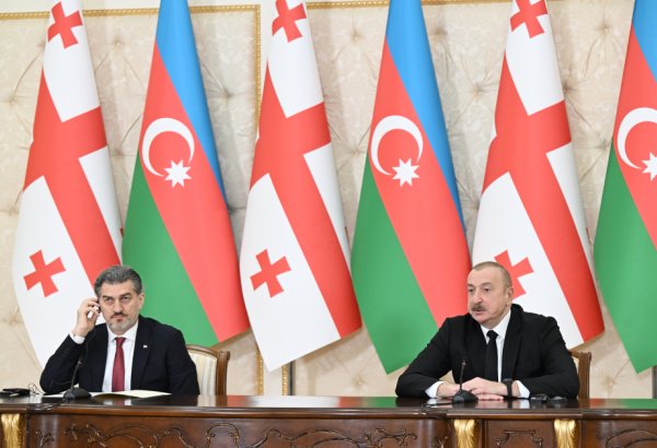 Prezident İlham Əliyev və Prezident Mixeil Kavelaşvili mətbuata bəyanatlarla çıxış ediblər (FOTO/VİDEO) (YENİLƏNİB)