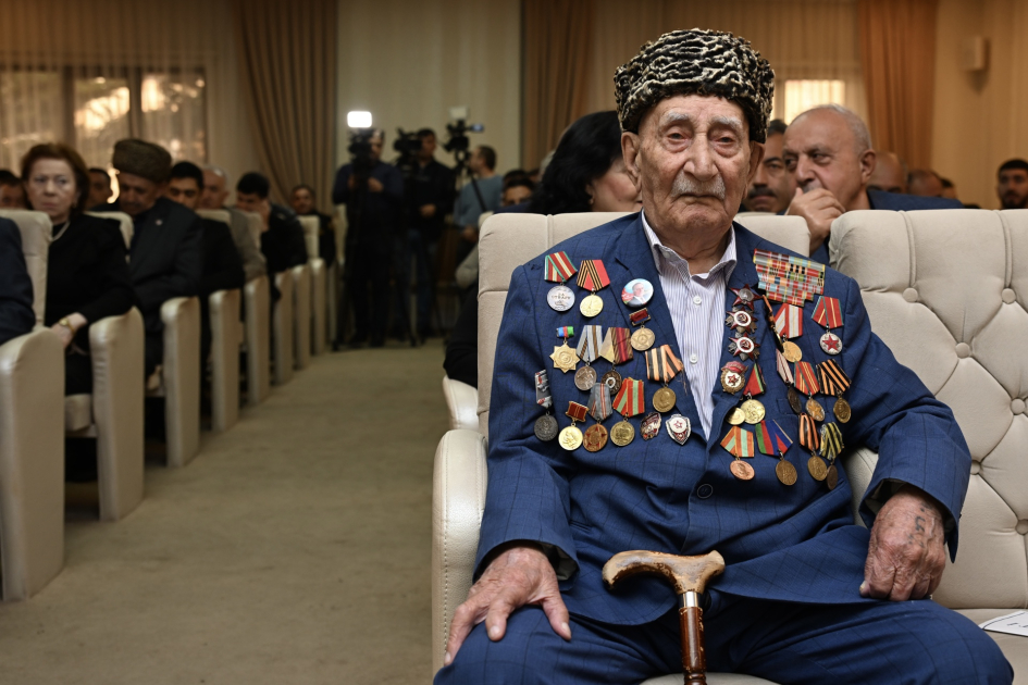 “Azərbaycanın İkinci Dünya savaşında rolu” mövzusunda konfrans keçirilib (FOTO)