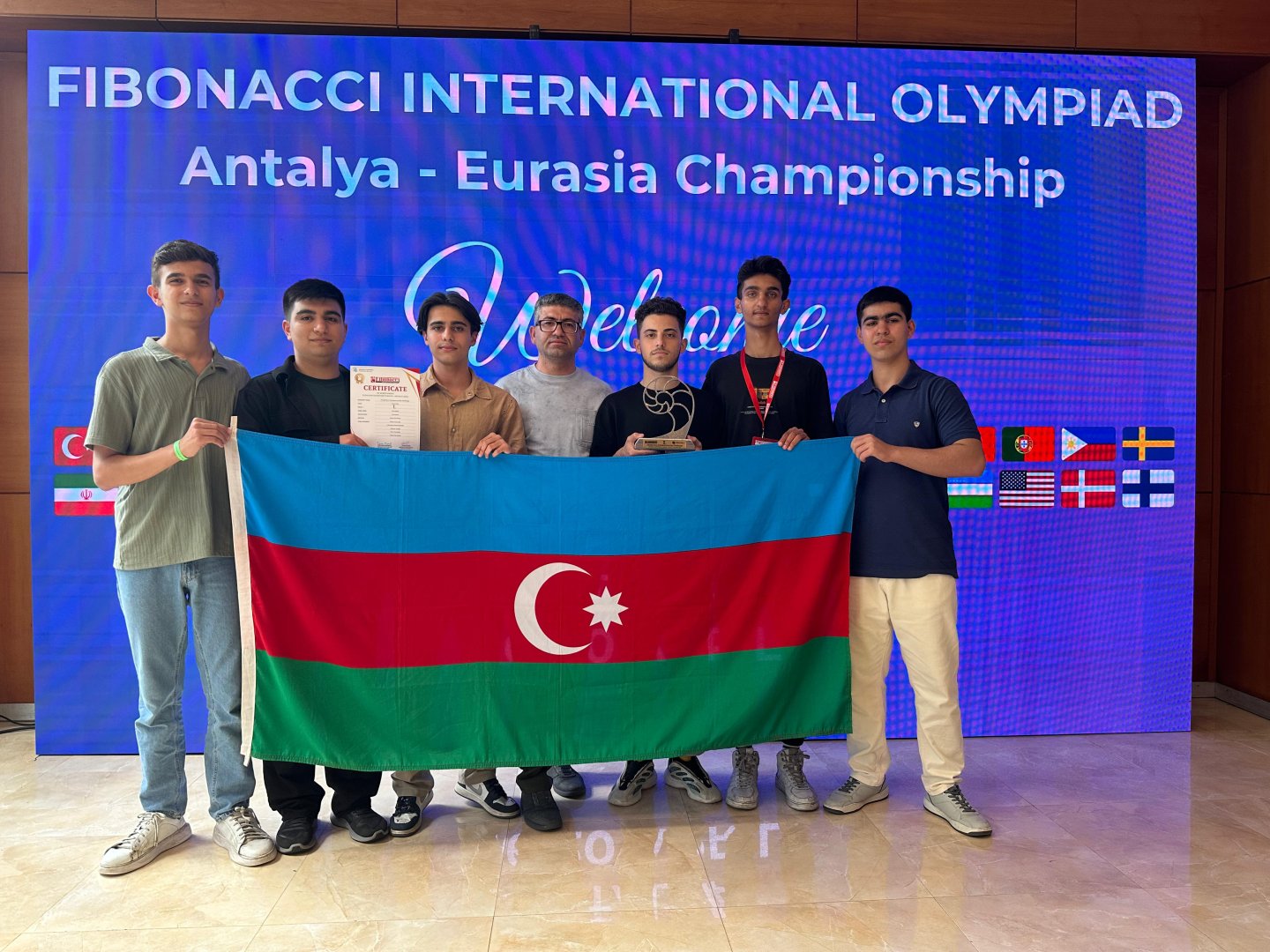 UNEC tələbəsinin komandası Beynəlxalq Robot Olimpiadasının Avrasiya turunun qalibi olub! (FOTO)