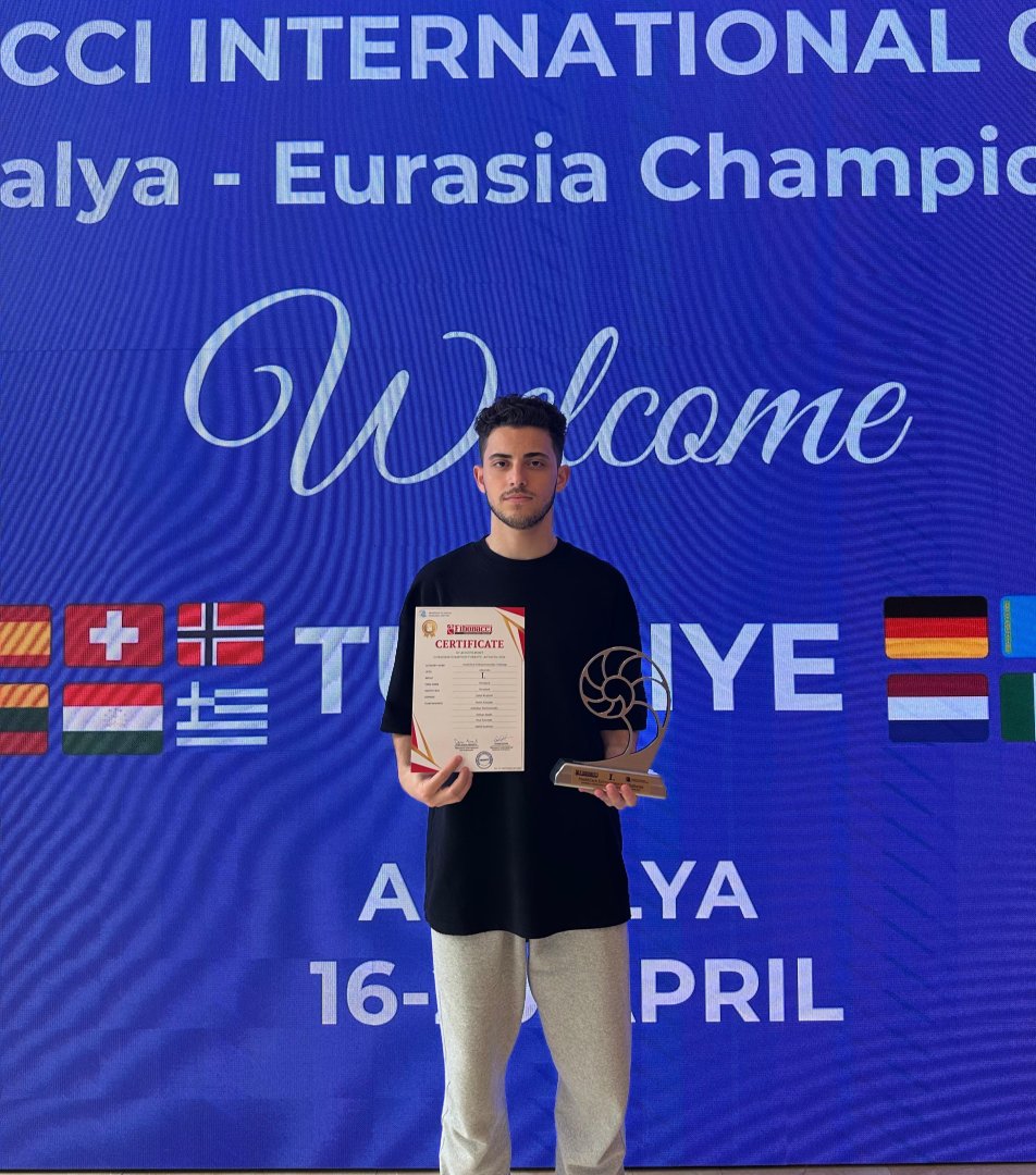UNEC tələbəsinin komandası Beynəlxalq Robot Olimpiadasının Avrasiya turunun qalibi olub! (FOTO)