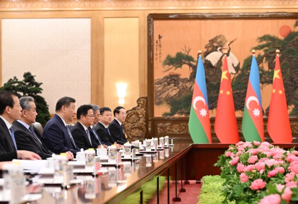 ÇXR Sədri Prezident İlham Əliyevi özünün və Çin xalqının böyük dostu adlandırdı
