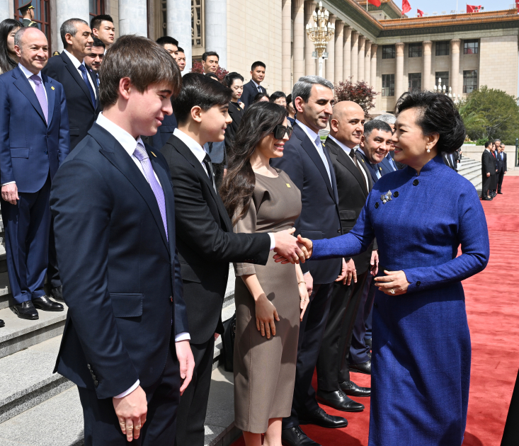 Çin Xalq Respublikasında Prezident İlham Əliyevin rəsmi qarşılanma mərasimi olub (FOTO/VİDEO)